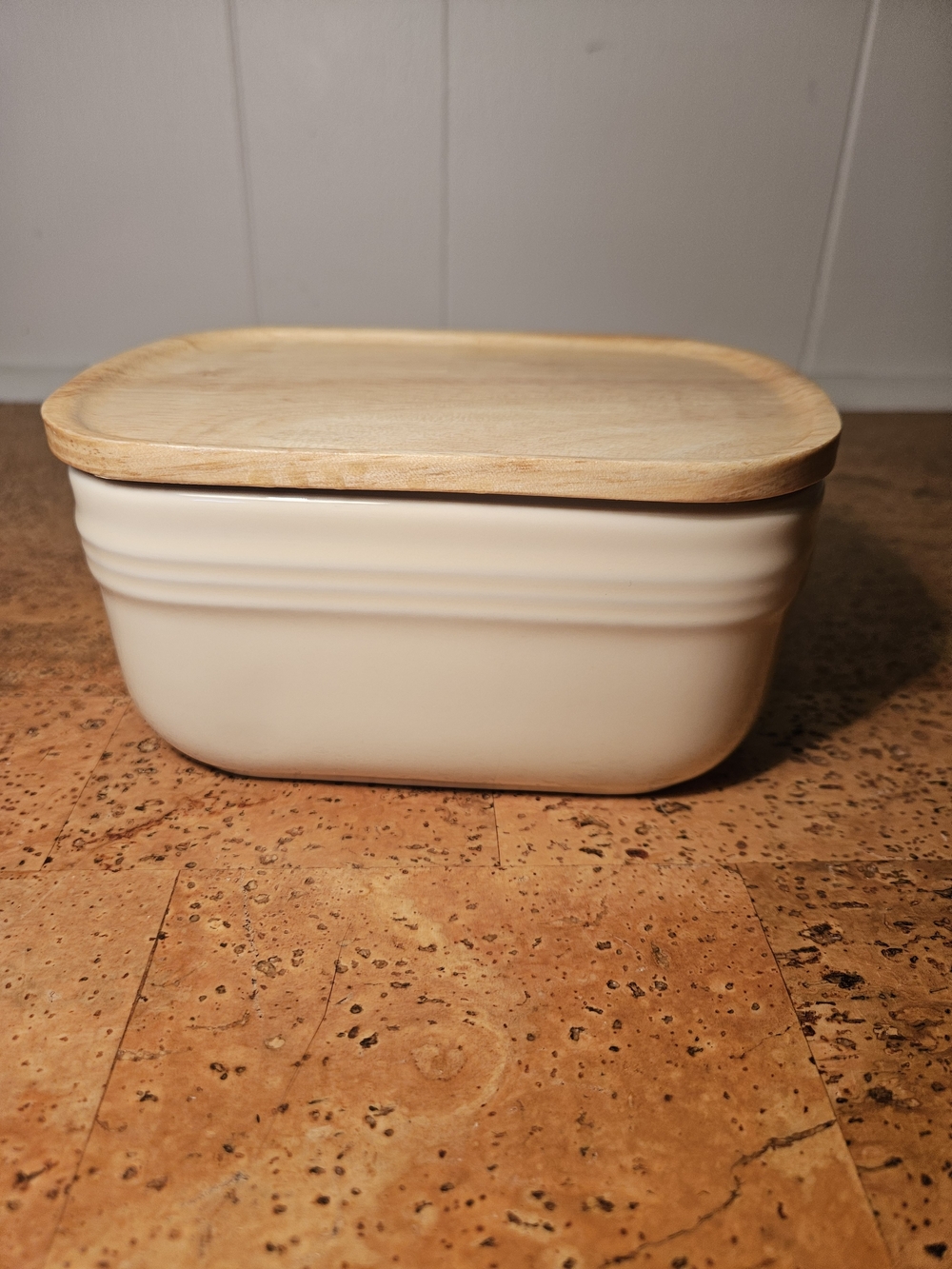 Ceramic Butter Container with Wooden Lid — Cream